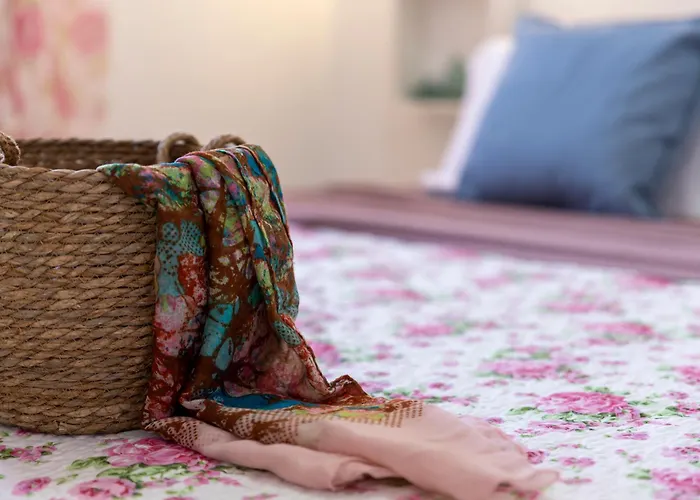 Sunflower Willa Alghero